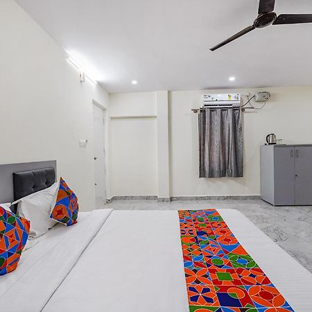 Ivory Pearl Hotel Бангалор Екстериор снимка