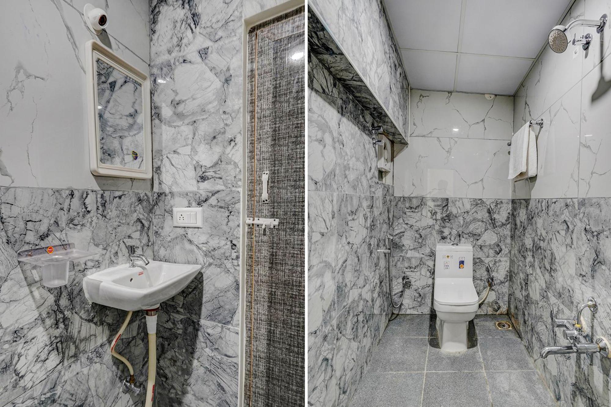 Ivory Pearl Hotel Бангалор Екстериор снимка